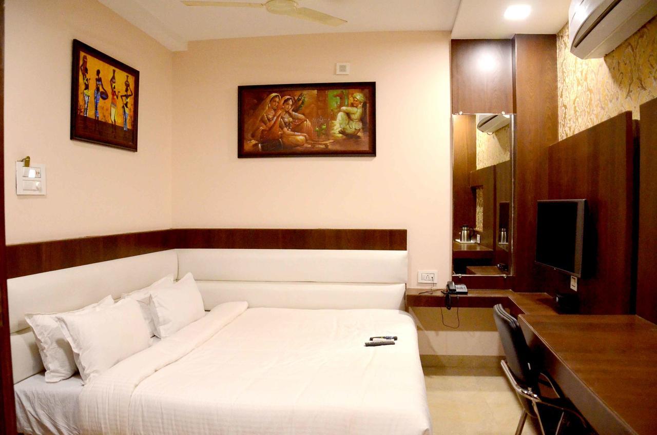 Hotel Shikhar Darshan Ujjain Exterior foto